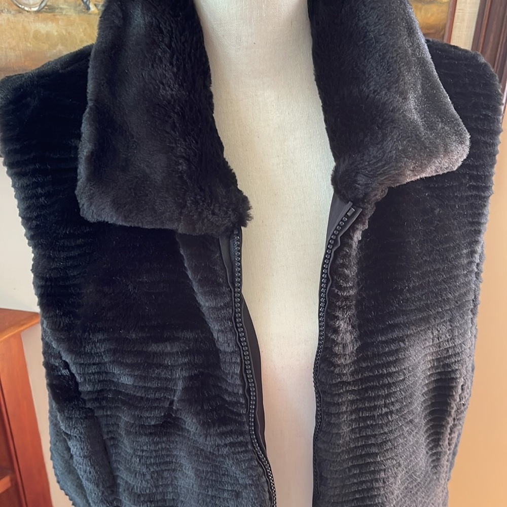 Liz Claiborne Reversible Black Sleeveless Faux Fur Jacket/Vest Size XL
